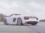 Audi R8 Spyder vs RS6 Avant