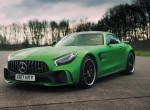 Mercedes-AMG GT R vs Nissan GT-R