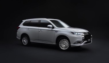 The new OUTLANDER PHEV B-roll