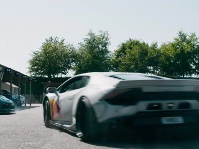 Lamborghini Huracan εναντίον φορτηγού Kamaz για μια θέση πάρκινγκ