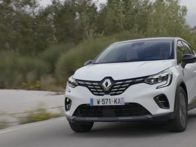 Νέο Renault Captur οδήγηση στην Ελλάδα