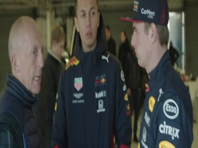Verstappen και Albon οδηγούν τη νέα Aston Martin Valkyrie